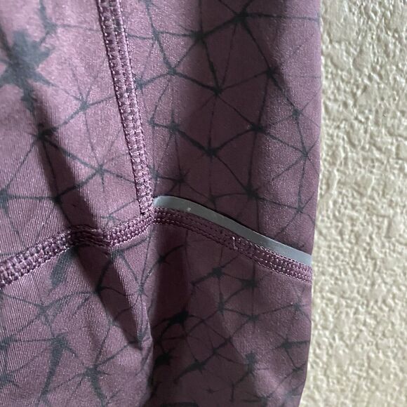 Lululemon Stash It Crop Leggings Womens 8 Burgundy Star Crushed Black Cherry - Picture 11 of 16
